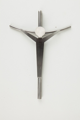 Edelstahl-Kreuz mit Korpus
